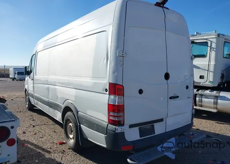 2016 Mercedes-Benz Sprinter 2500 High Roof z USA, uszkodzony, nr VIN WD3PE8DD5GP361053